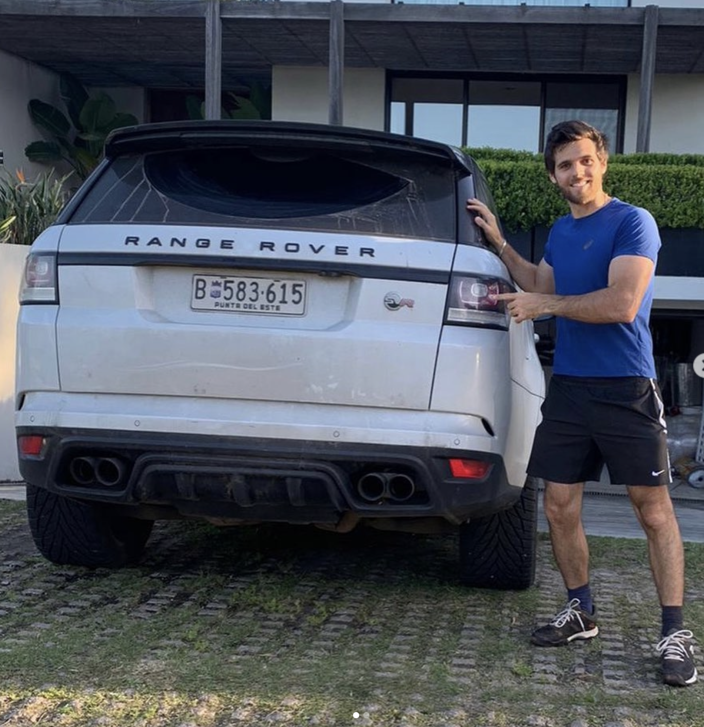 Range Rover SVR Performance